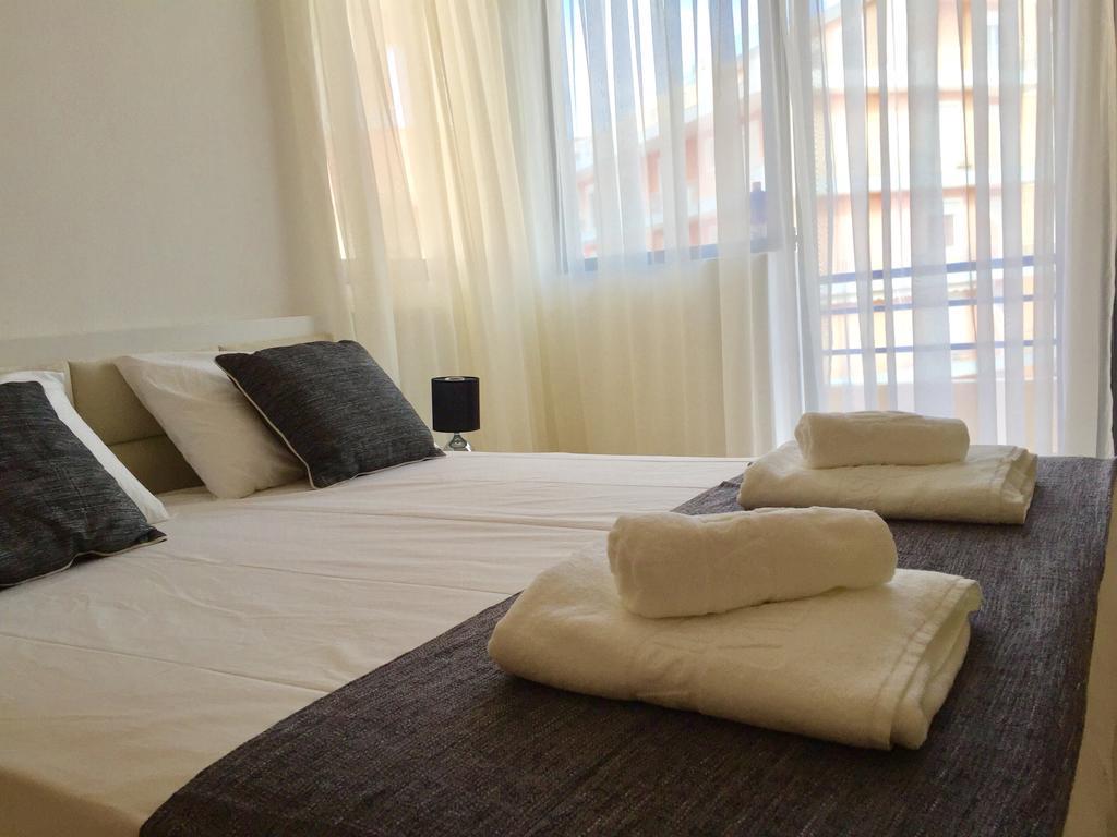 Sea And Sky Apartments Sarande Ngoại thất bức ảnh